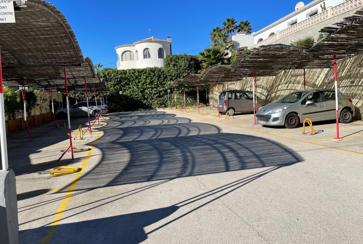 Lichte studio met terras en gemeenschappelijk zwembad in Calpe