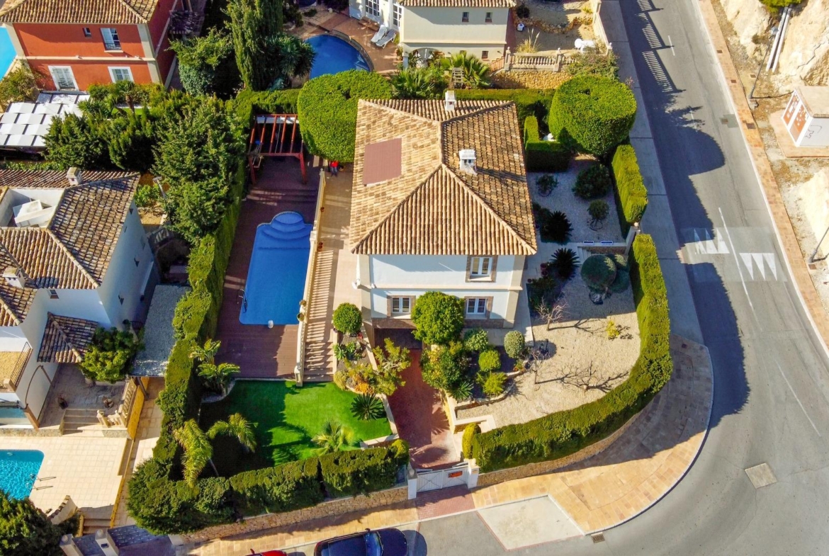 Preciosa Villa en Golf Bahia de Finestrat