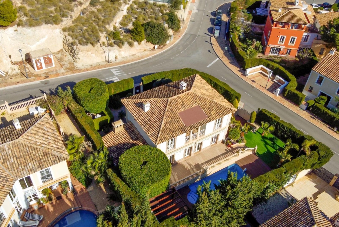 Preciosa Villa en Golf Bahia de Finestrat