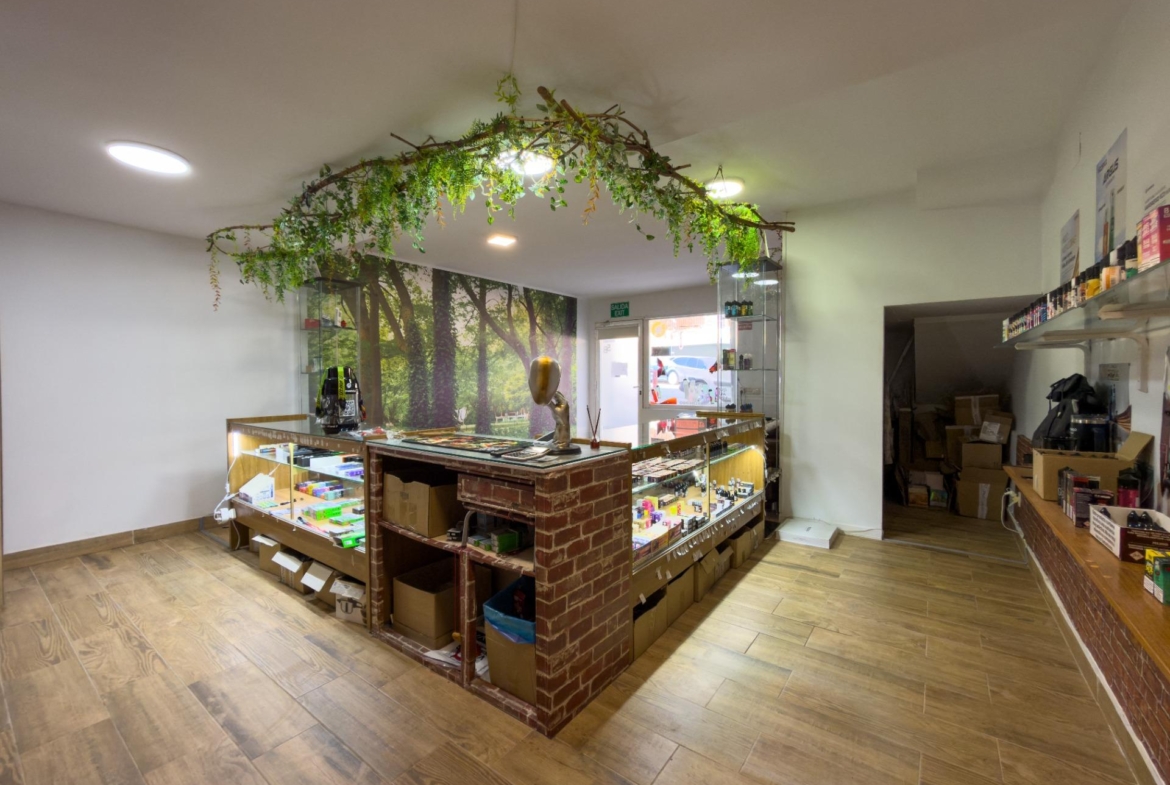 Commercial premises for sale