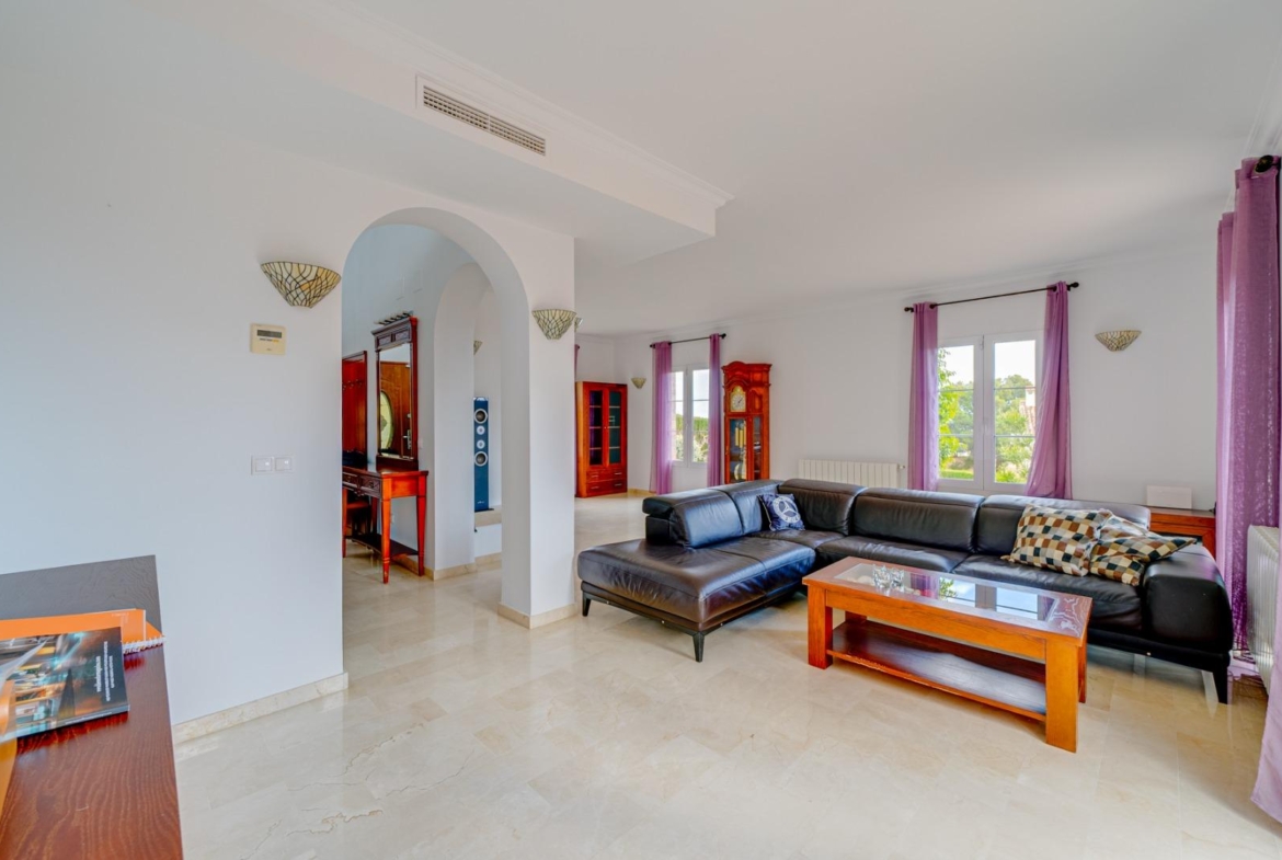 Preciosa Villa en Golf Bahia de Finestrat