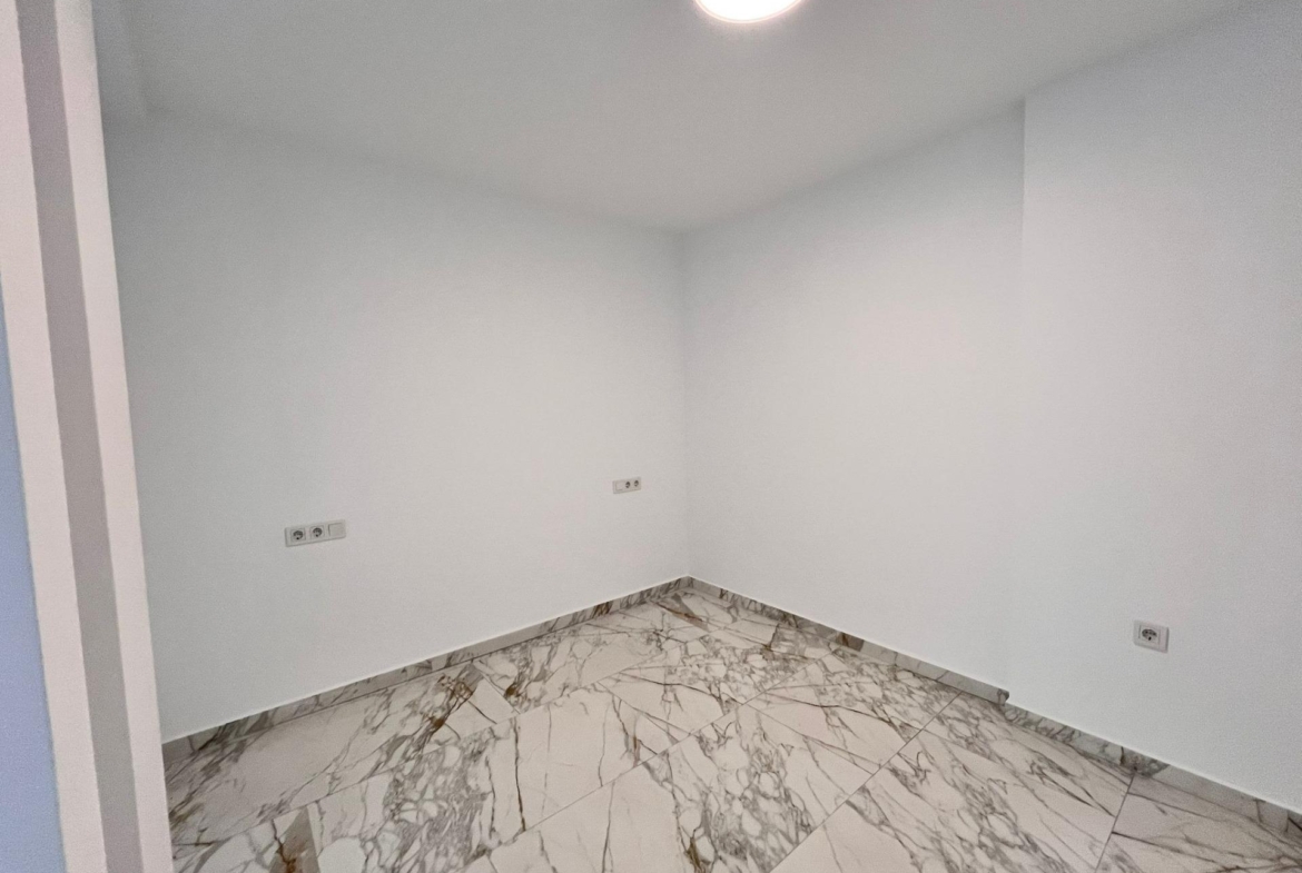 APARTAMENTO A 100 METROS DE PLAYA ,TORREVIEJA