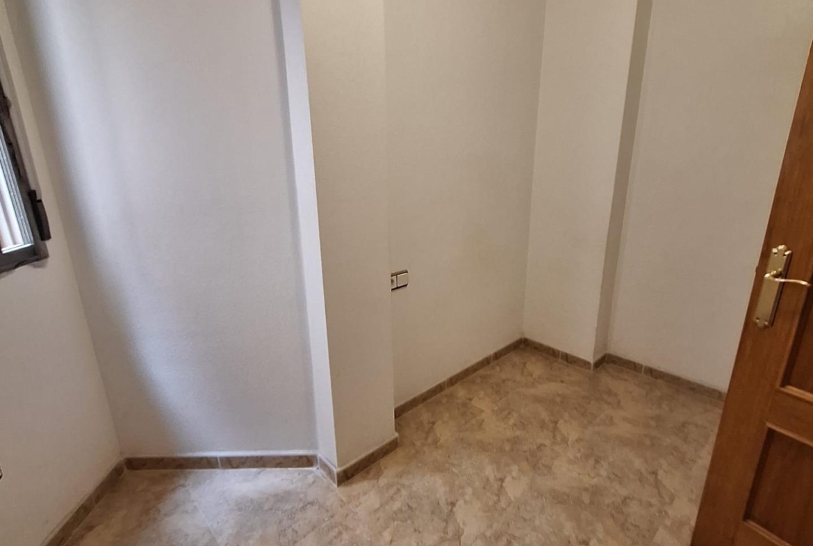 Se vende piso en pleno centro de Torrevieja