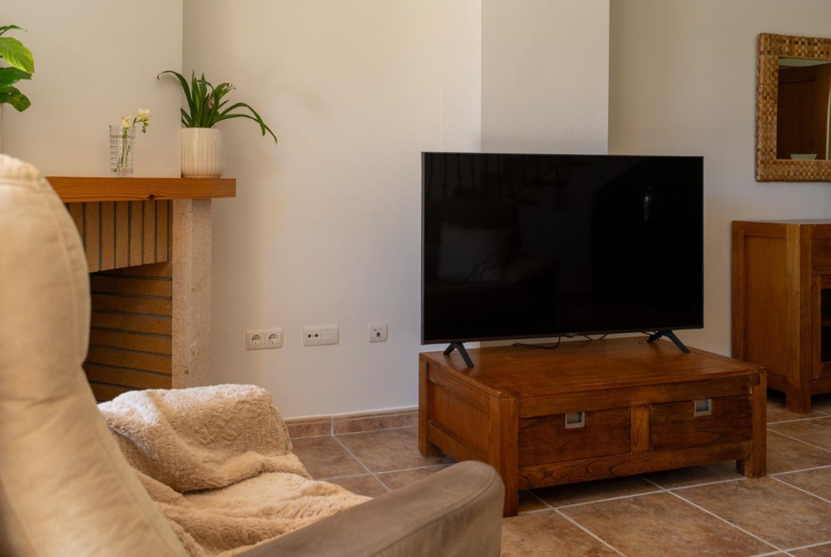 Charming Townhouse with Sea Views in Altea Mascarat