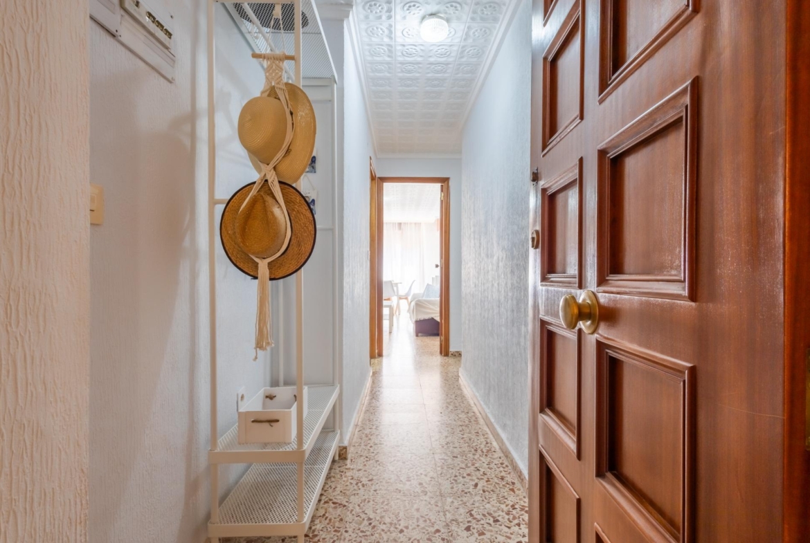 ESPACIOSO APARTAMENTO DE 3 HABITACIONES Y AMPLIA TERRAZA