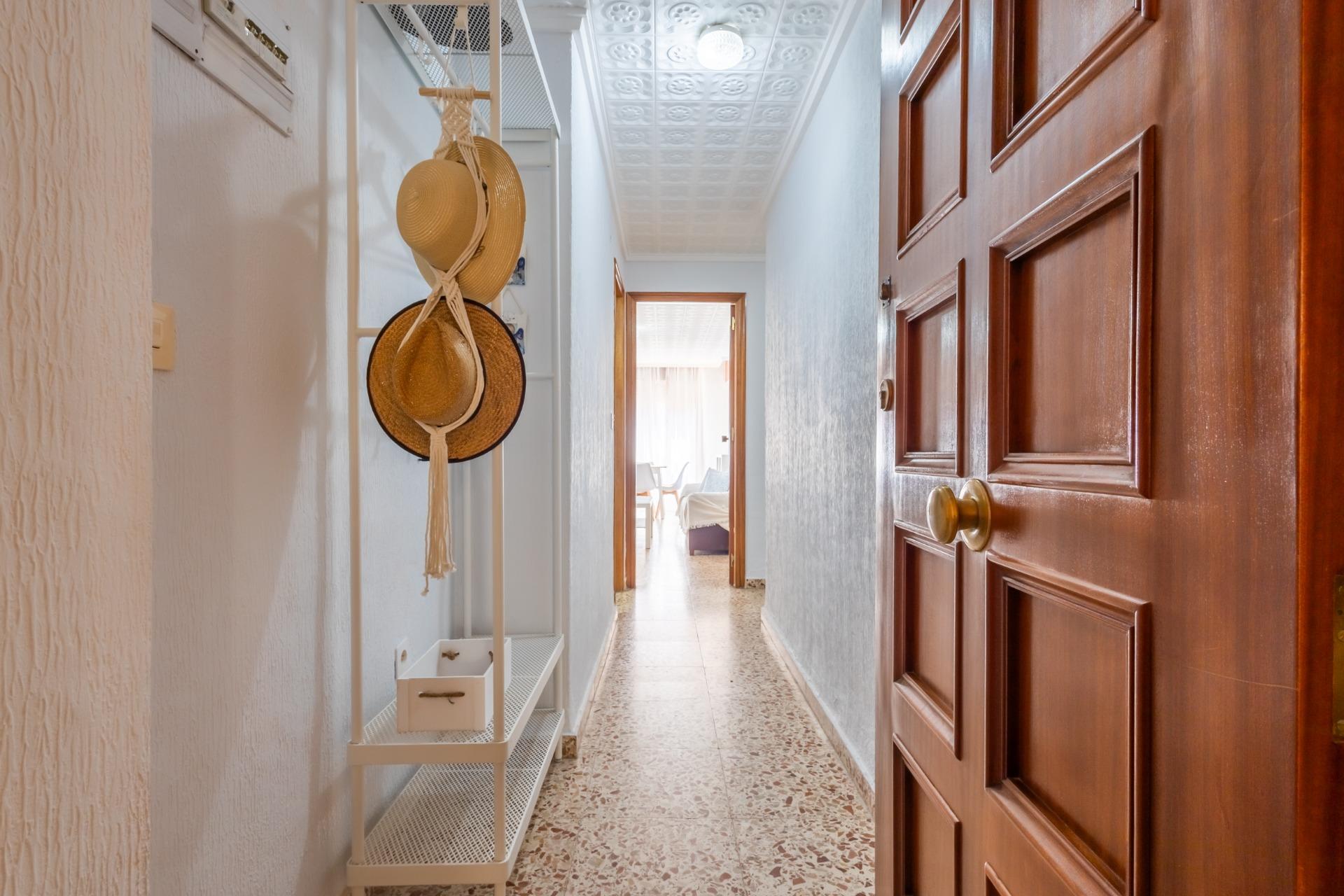 ESPACIOSO APARTAMENTO DE 3 HABITACIONES Y AMPLIA TERRAZA