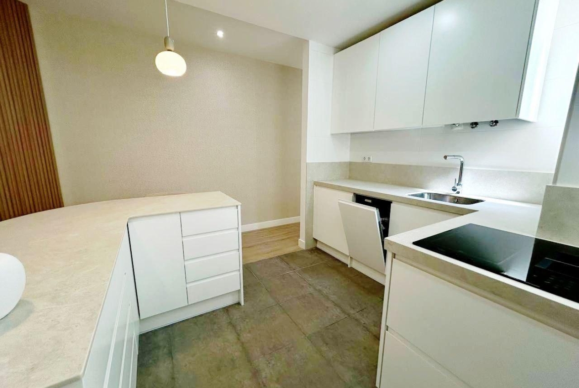 EXCLUSIVE LUXURY APARTMENT BRAND NEW IN GOYA, SALAMANCA NEIGHBORHOOD