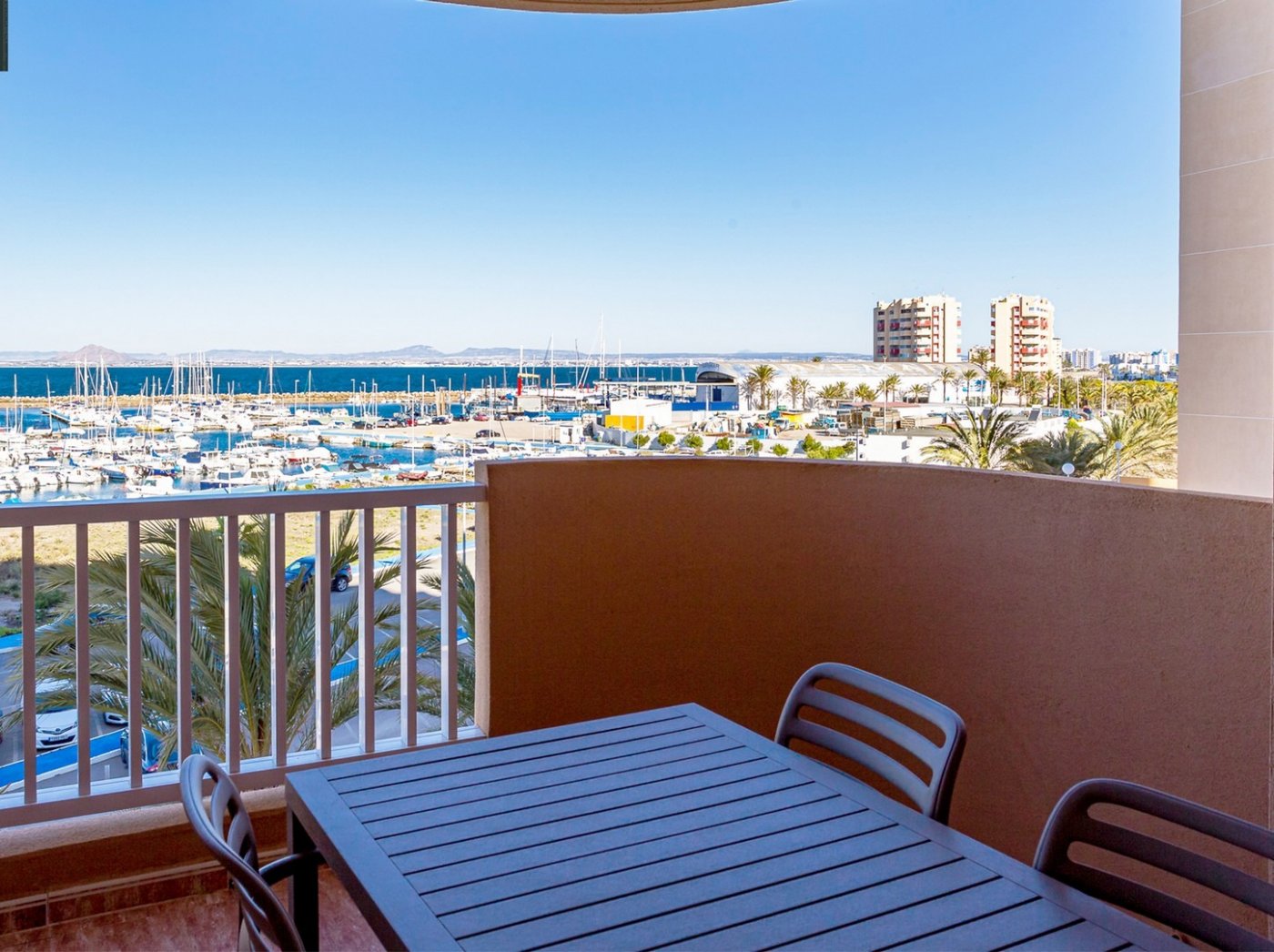 10-11 BEAUTIFUL SEA VIEW APARTMENTS IN LA MANGA