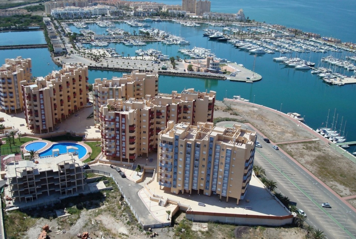 BEAUTIFUL SEA VIEW APARTMENTS IN LA MANGA