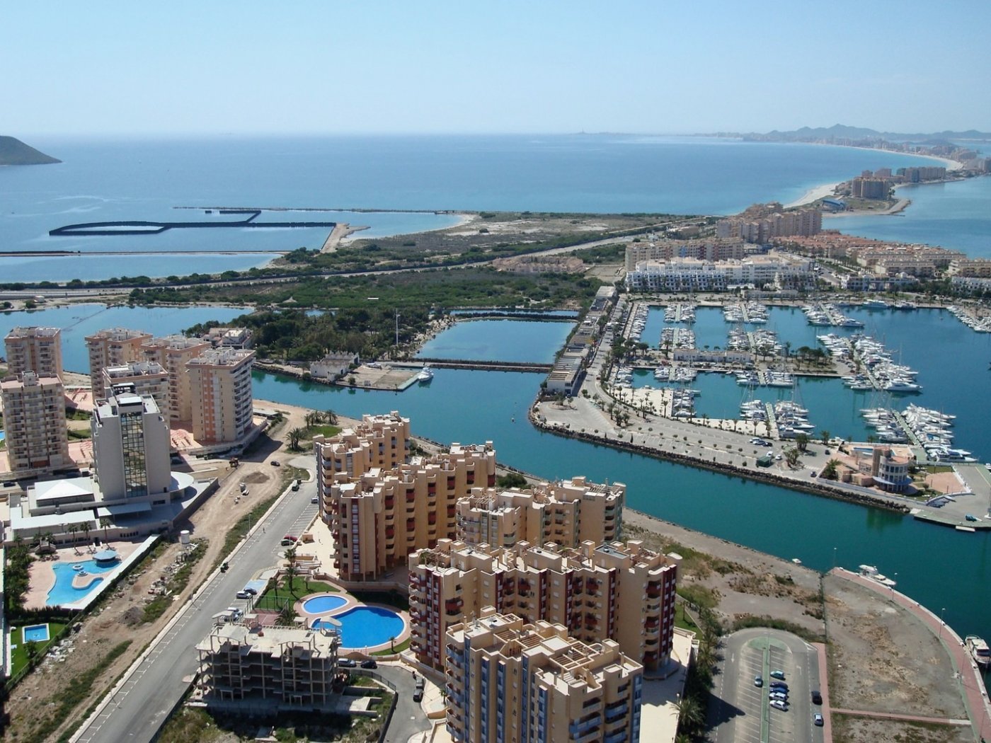 10-14 BEAUTIFUL SEA VIEW APARTMENTS IN LA MANGA