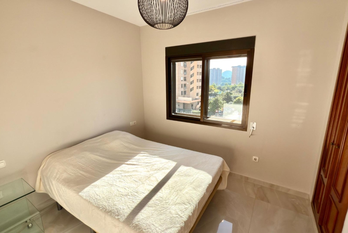 Luxe appartement in het Iconische Coblanca 40 gebouw met uitzicht op zee