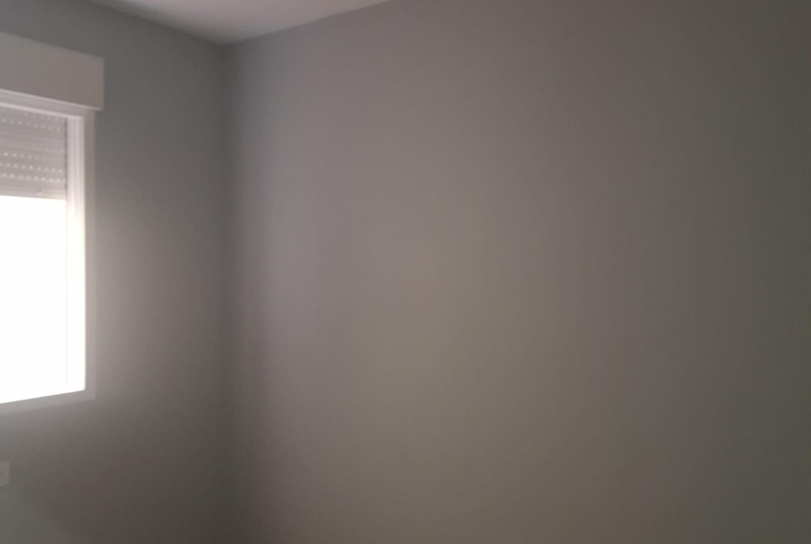 GRAN APARTAMENTO COMPLETAMENTE REFORMADO EN TORREVIEJA, 2 HAB, 2  BAÑOS