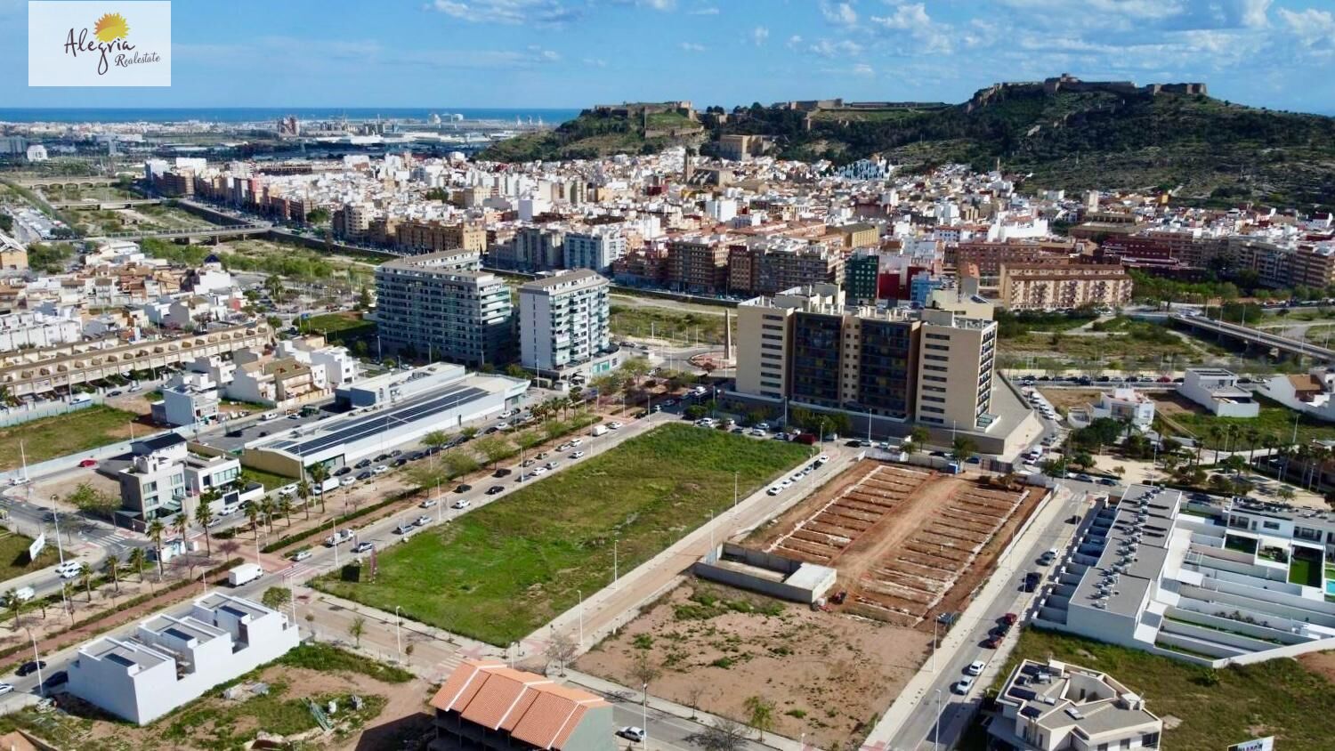 EXCLUSIVE TOWNHOUSES IN NEW AREA OF SAGUNTO – HIGH PALANCE
