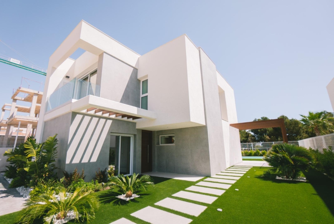 Exclusive newly built villas in Sierra Cortina