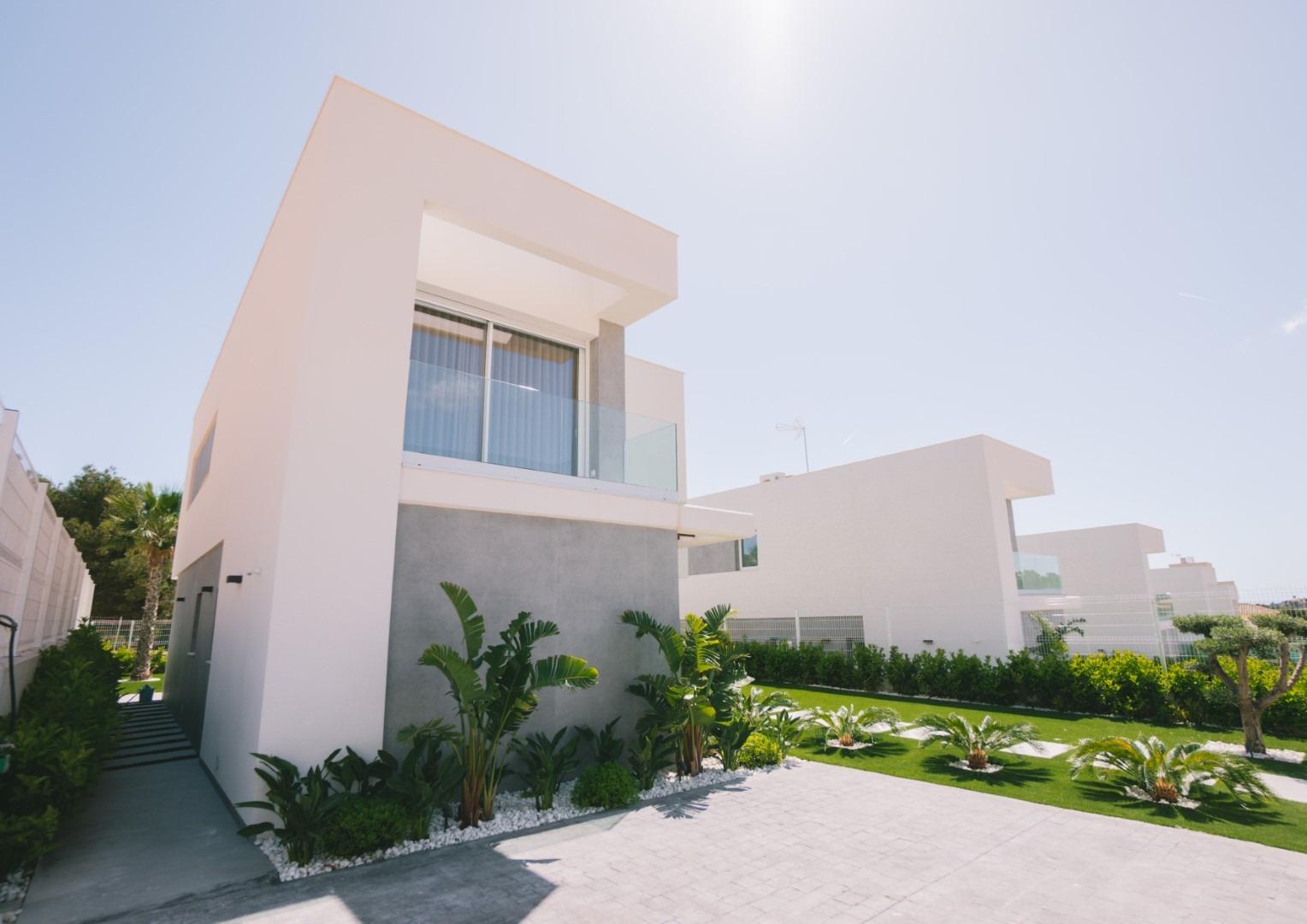 10-27 Exclusive newly built villas in Sierra Cortina
