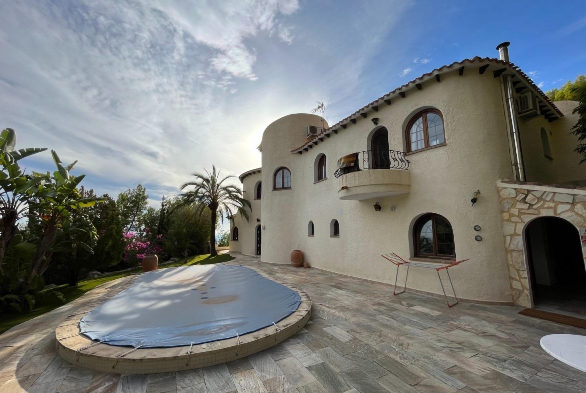 Luxe villa in mediterrane stijl in de Sierra de Altea
