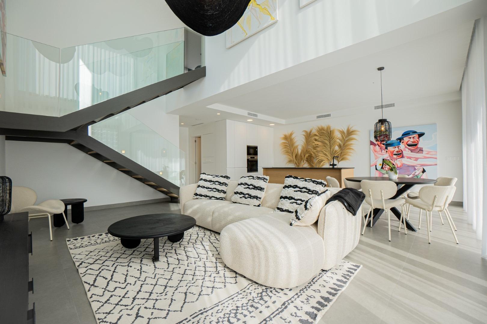 10-30 Exclusive newly built villas in Sierra Cortina