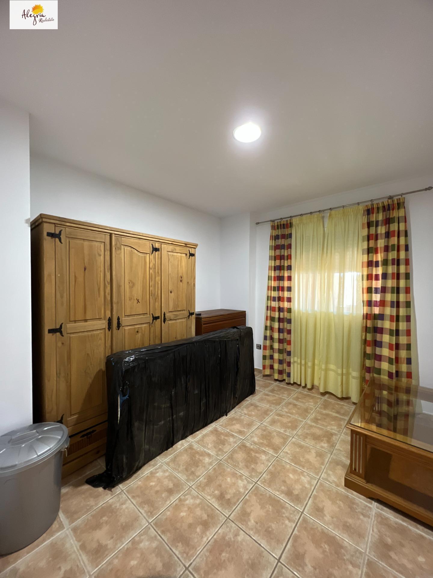 PERFECTO CHALET EN EL BOSQUE DE CHIVA