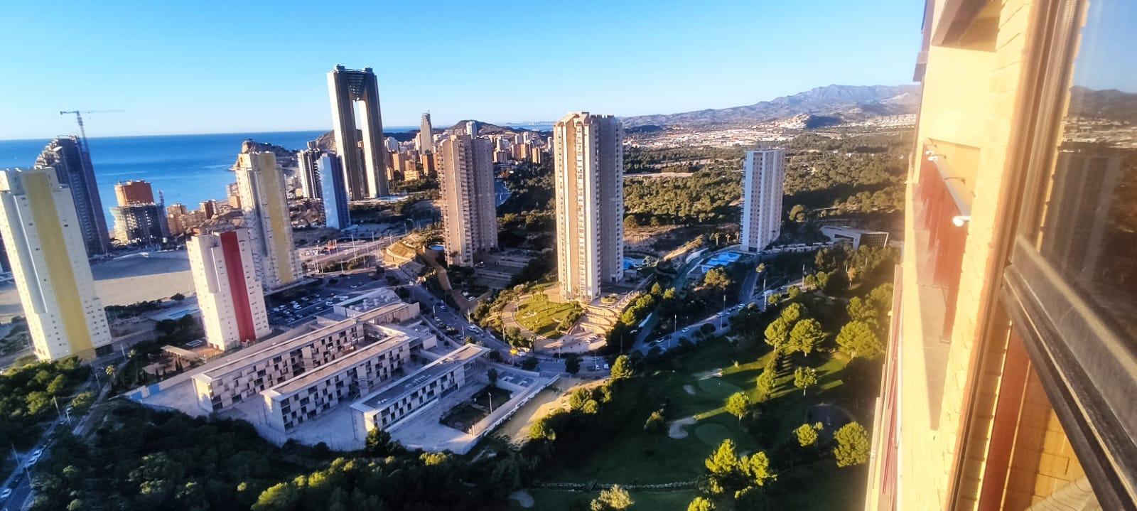 10-4-10 Your perfect haven in the sky of Benidorm! 🌅✨