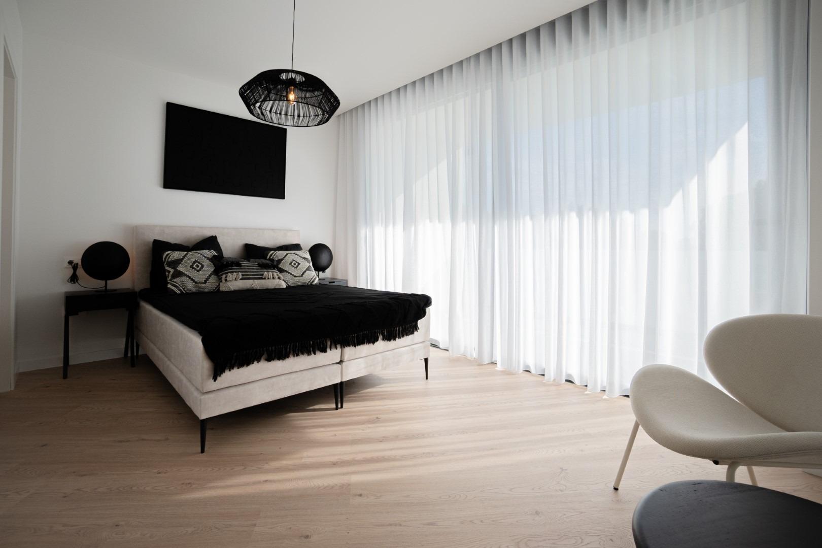 10-43 Exclusive newly built villas in Sierra Cortina