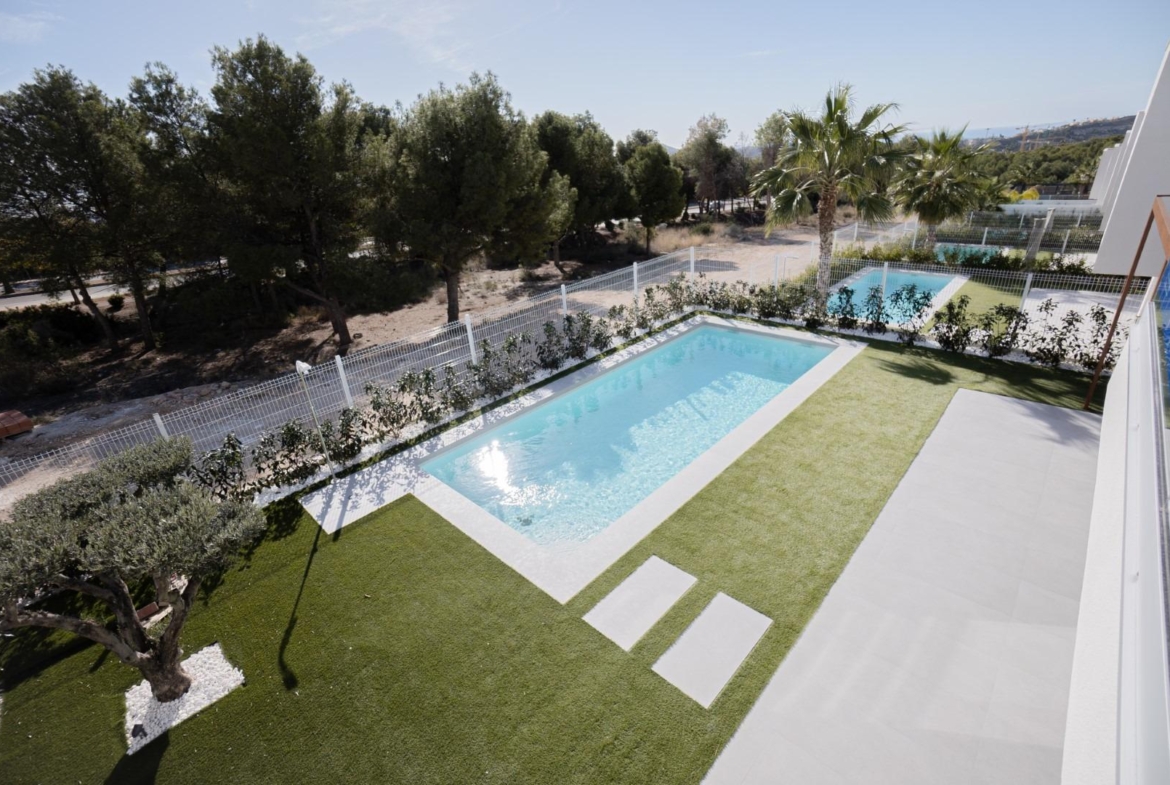 Exclusive newly built villas in Sierra Cortina