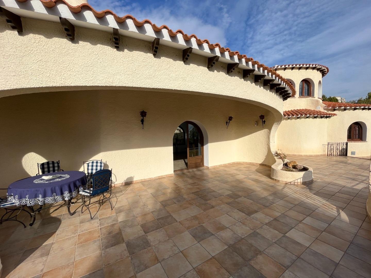 Luxe villa in mediterrane stijl in de Sierra de Altea