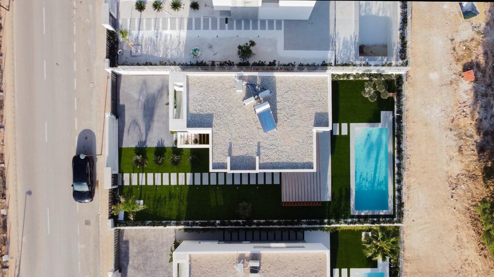 10-6-1 Exclusive newly built villas in Sierra Cortina