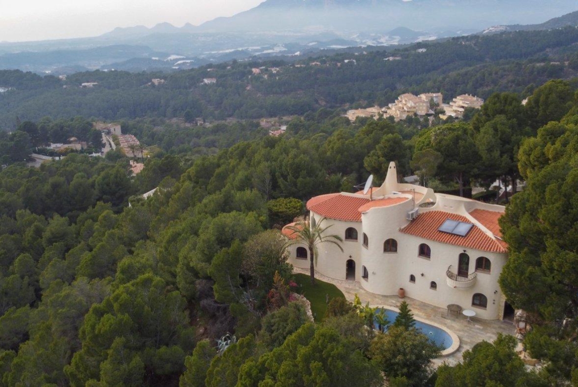 Luxe villa in mediterrane stijl in de Sierra de Altea