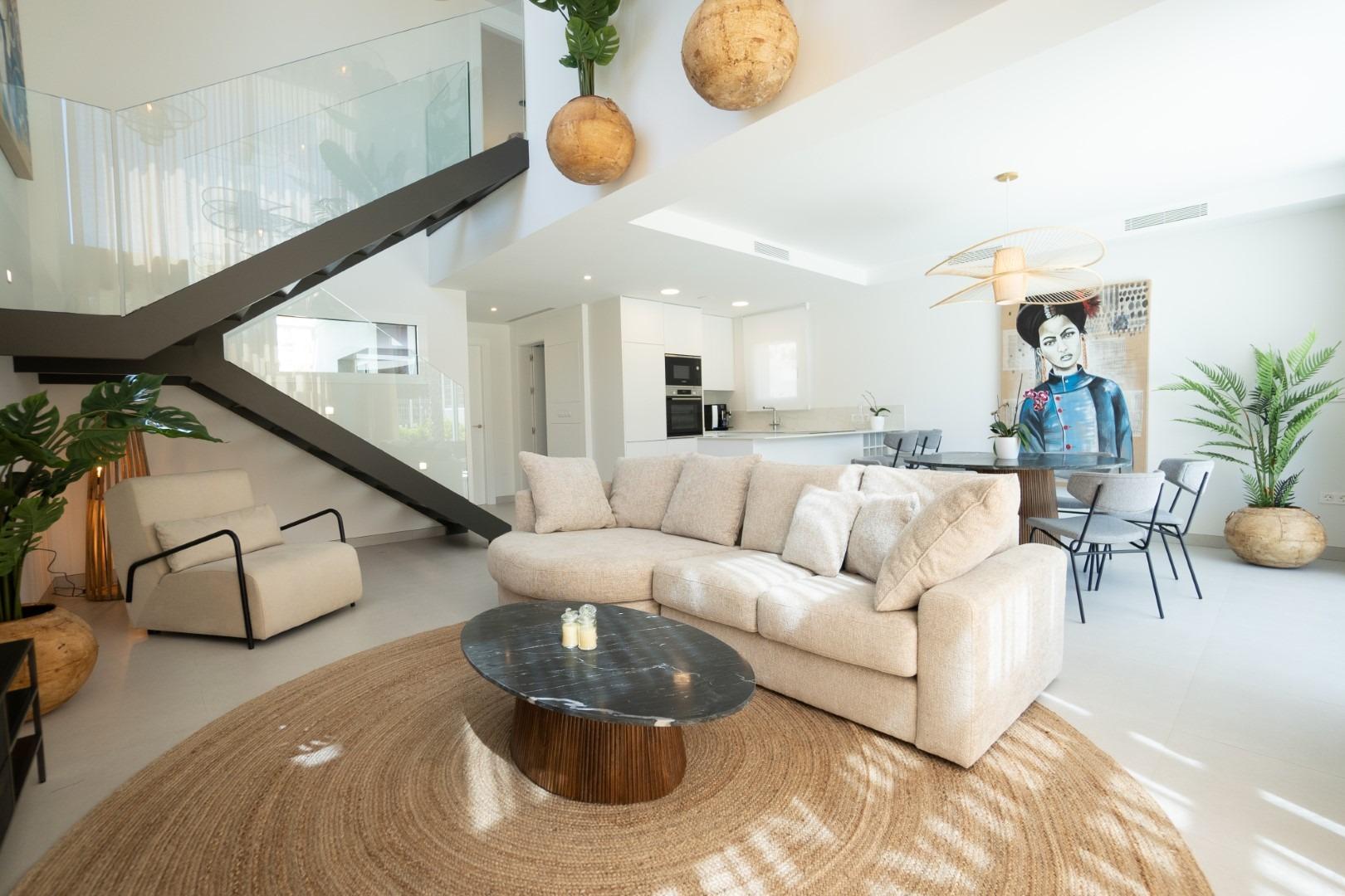 10-8-1 Exclusive newly built villas in Sierra Cortina