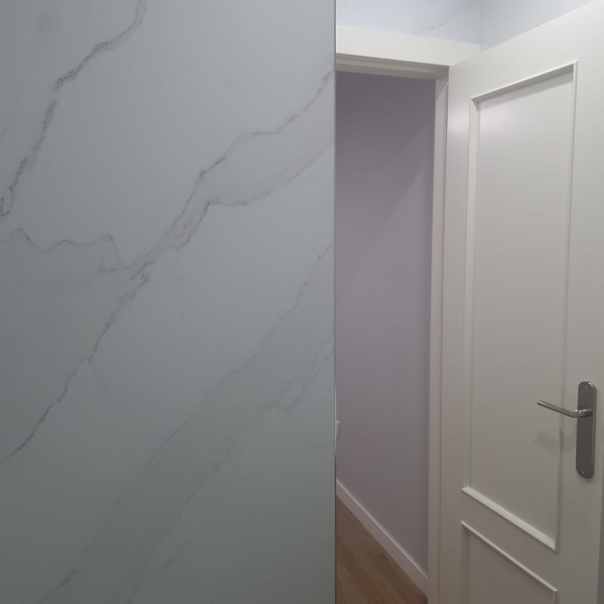 GRAN APARTAMENTO COMPLETAMENTE REFORMADO EN TORREVIEJA, 2 HAB, 2  BAÑOS