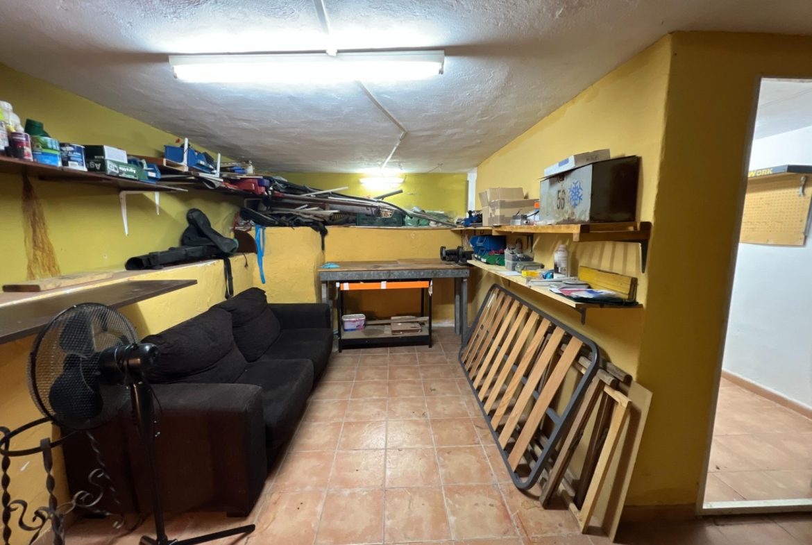 PERFECTO CHALET EN EL BOSQUE DE CHIVA