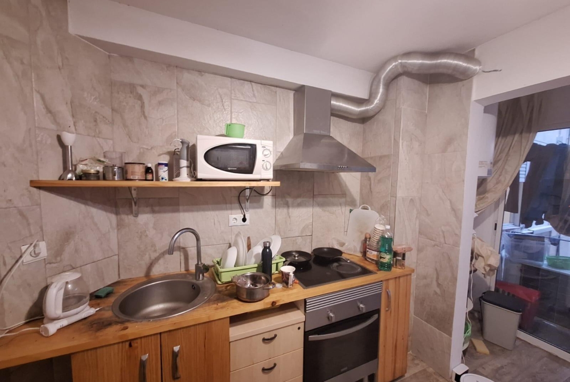 Amplio Piso en Venta en Carolinas Bajas, Alicante – Portonidad Única
