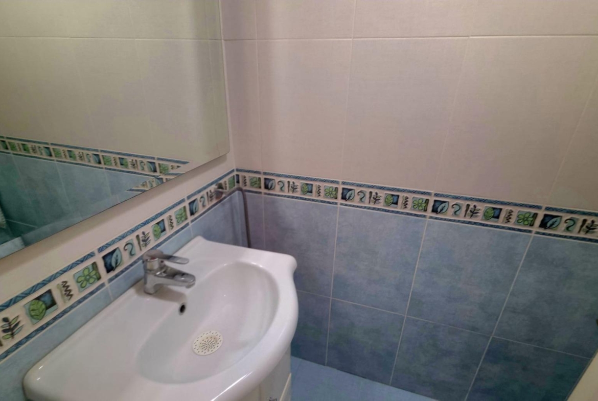 Gran Vivienda de 4 slaapzalen y tres baños en Urbanización de Lujo en Playa San Juan