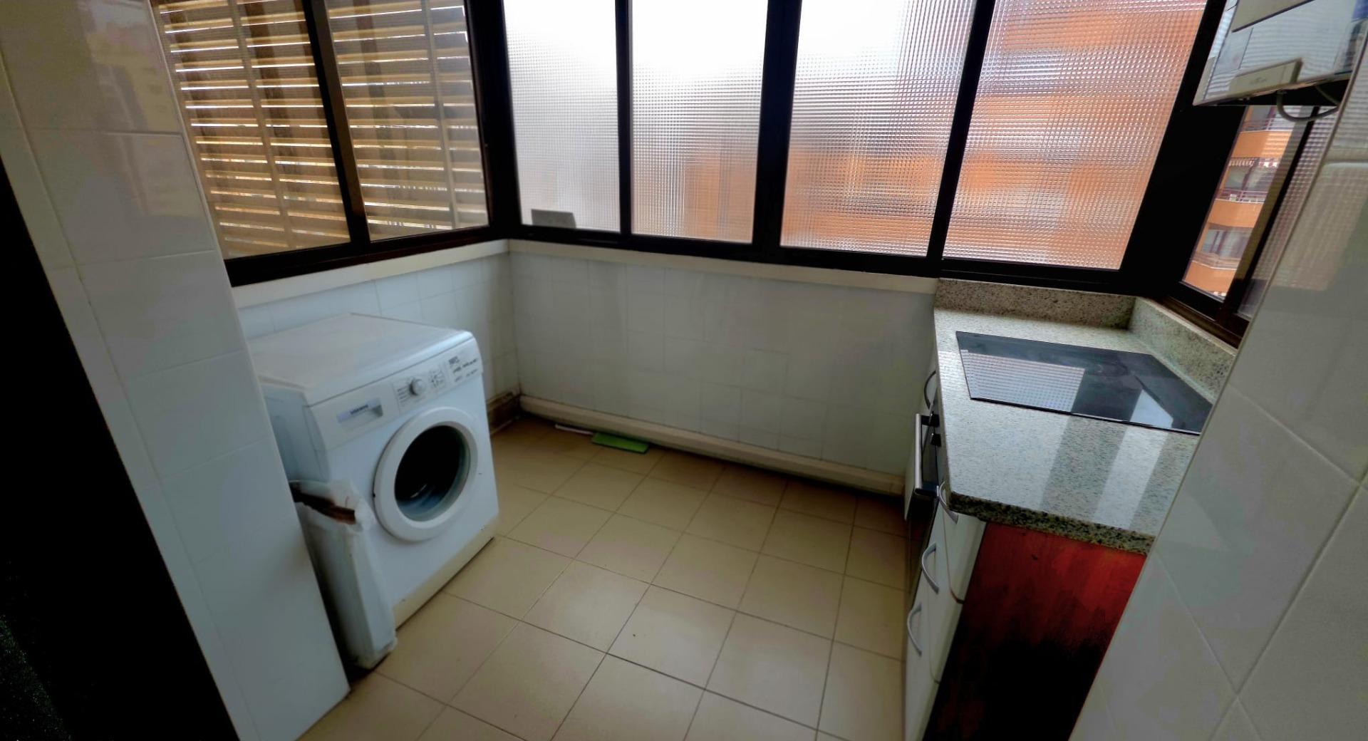 Gran Vivienda de 4 slaapzalen y tres baños en Urbanización de Lujo en Playa San Juan