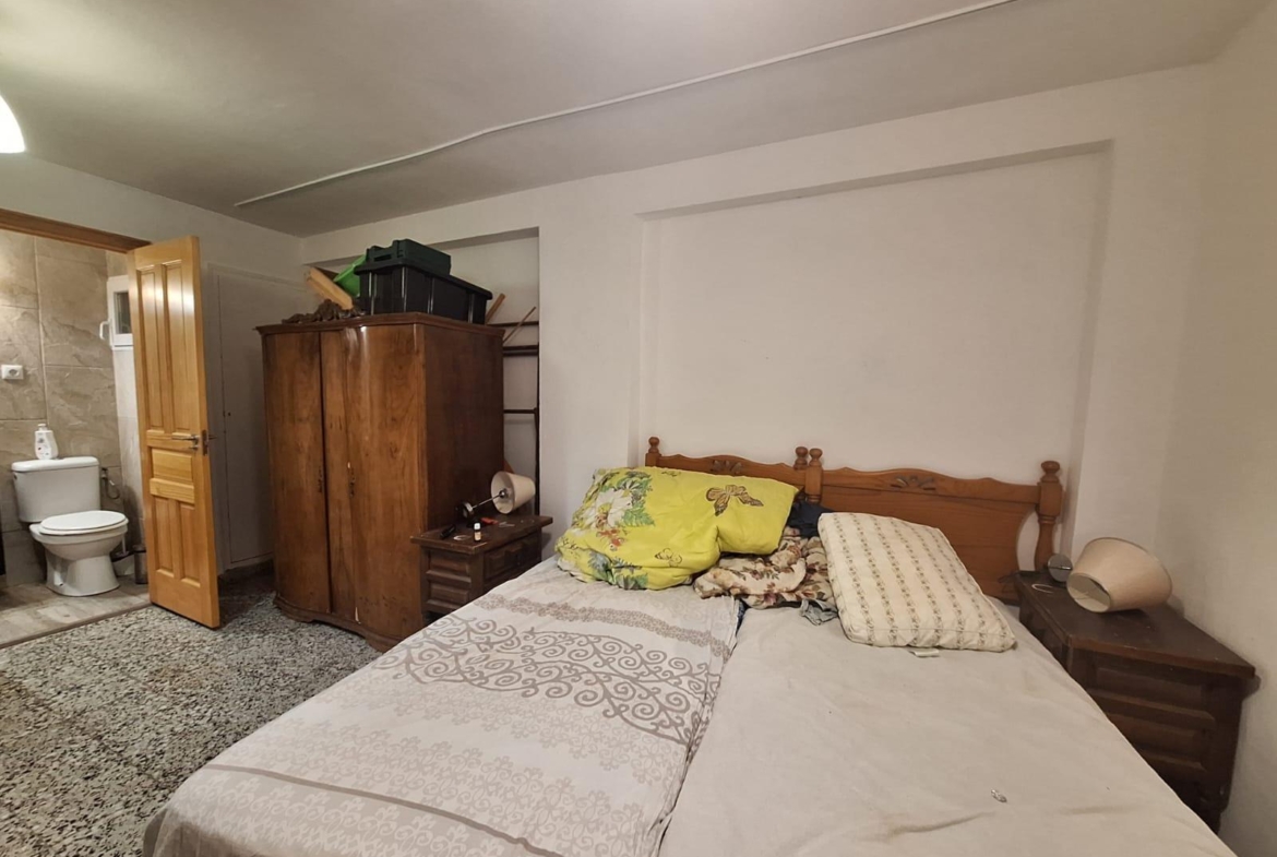 Amplio Piso en Venta en Carolinas Bajas, Alicante – Portonidad Única
