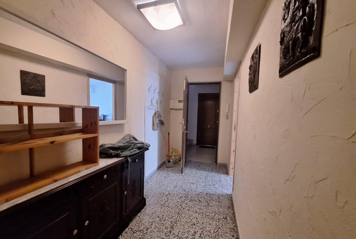 Amplio Piso en Venta en Carolinas Bajas, Alicante – Portonidad Única