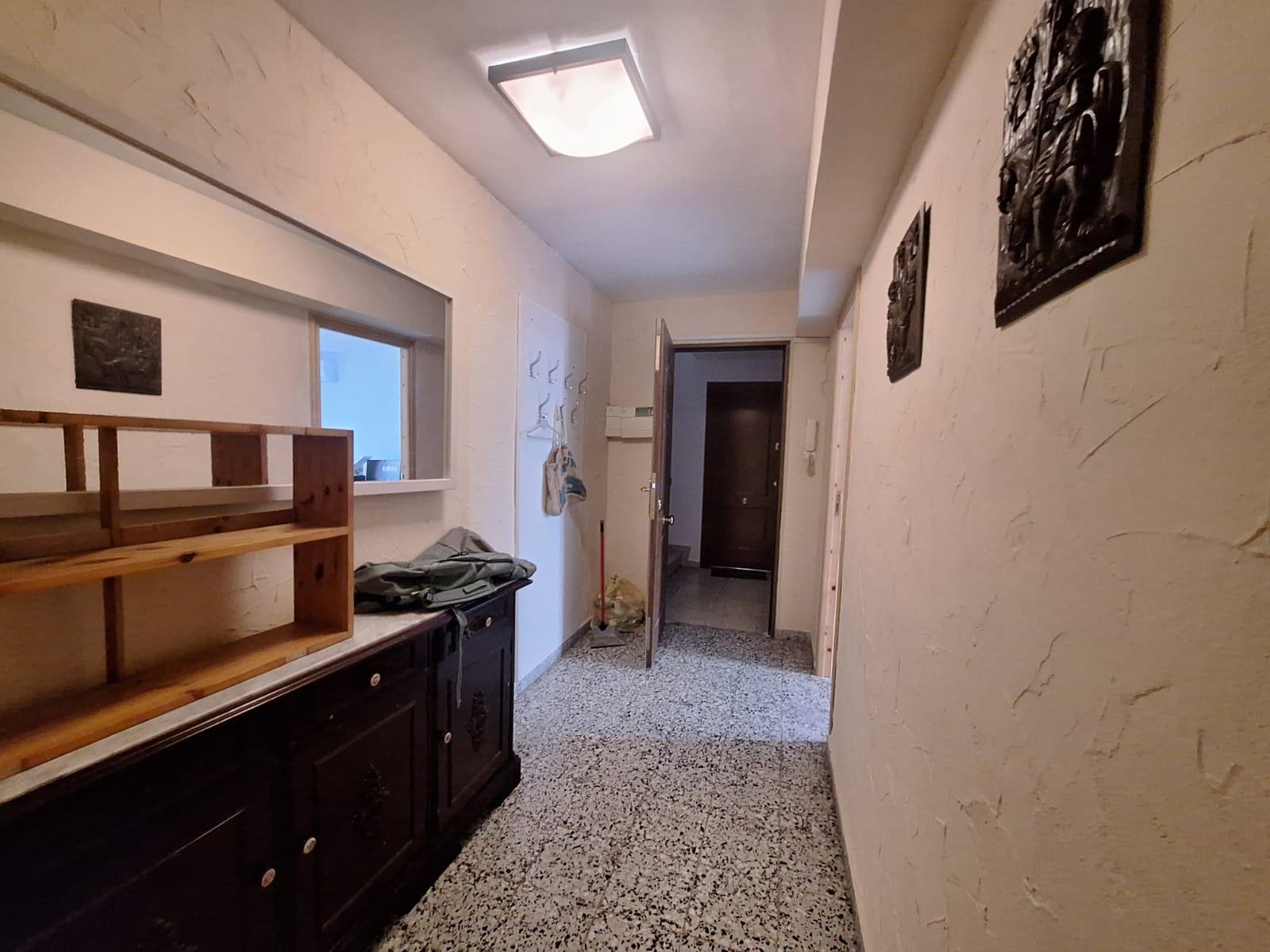 Amplio Piso en Venta en Carolinas Bajas, Alicante – Portonidad Única