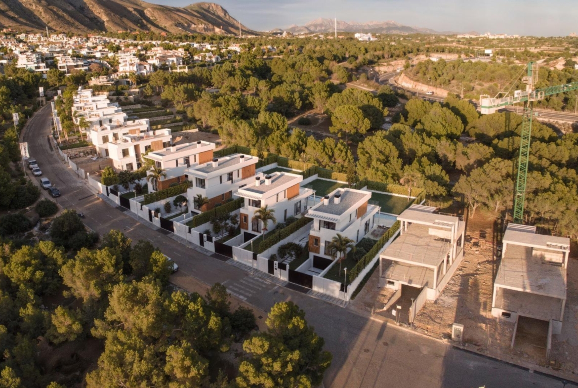 Single-family homes with private pool