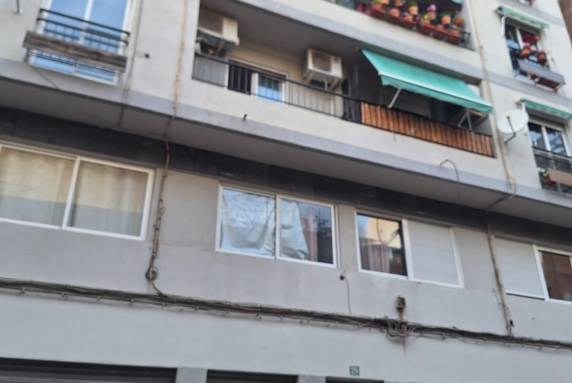 Amplio Piso en Venta en Carolinas Bajas, Alicante – Portonidad Única
