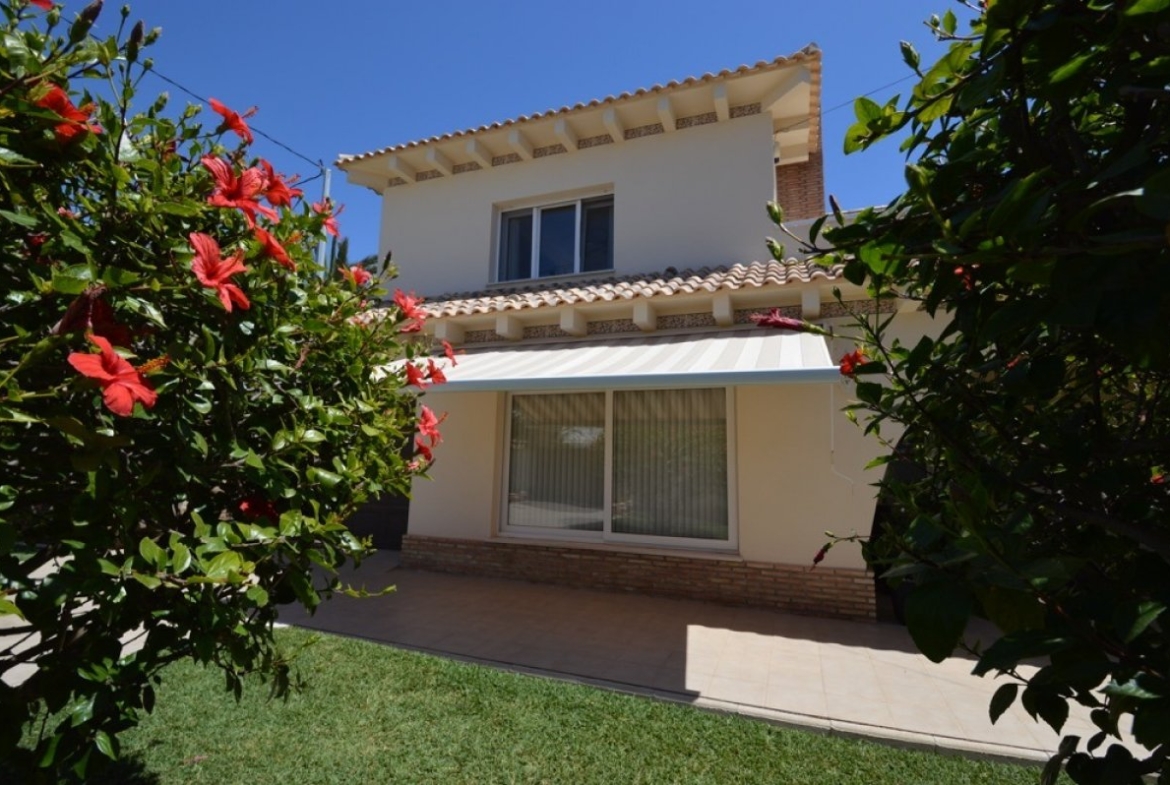 Villa in the best area of Cabo Roig