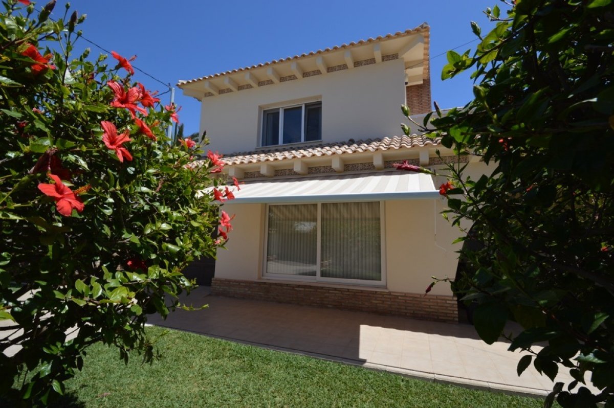 Villa in the best area of Cabo Roig