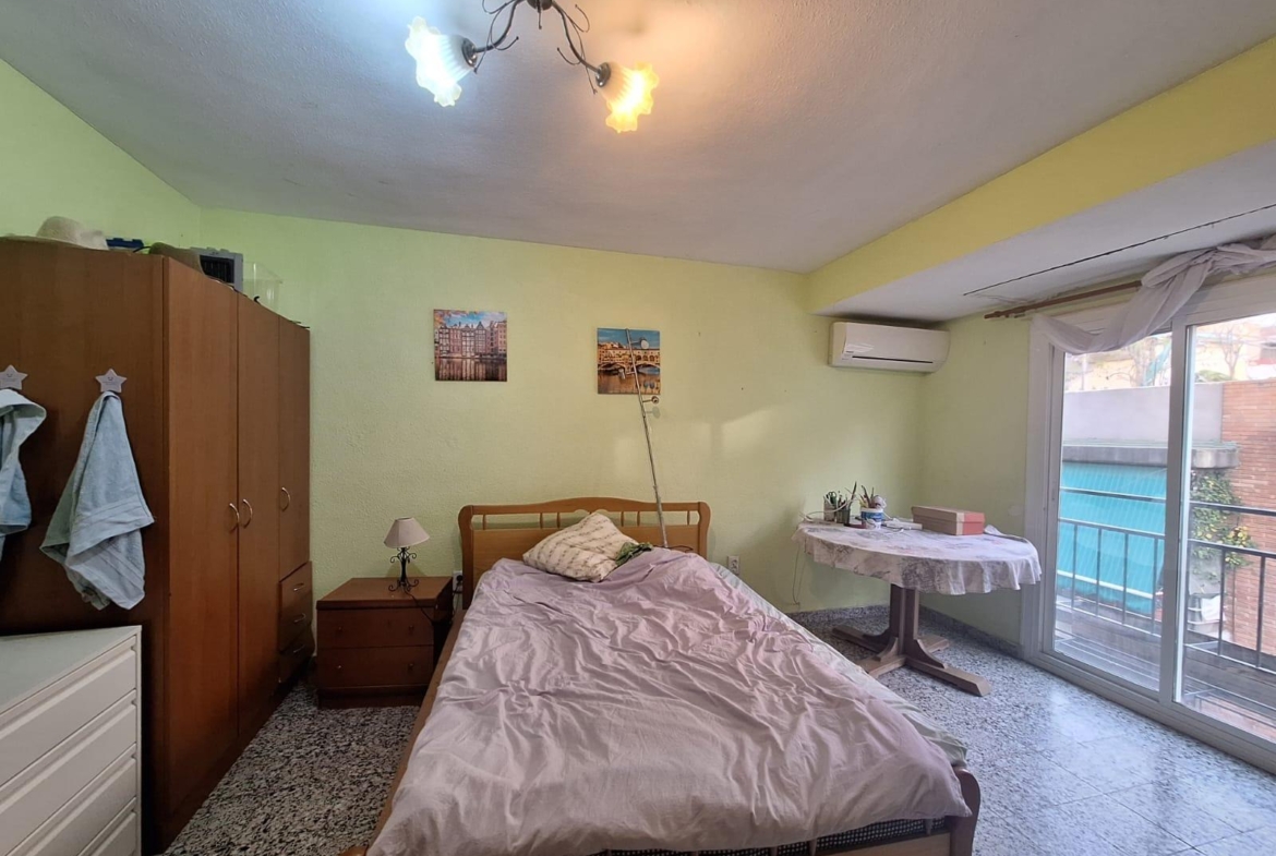 Amplio Piso en Venta en Carolinas Bajas, Alicante – Portonidad Única