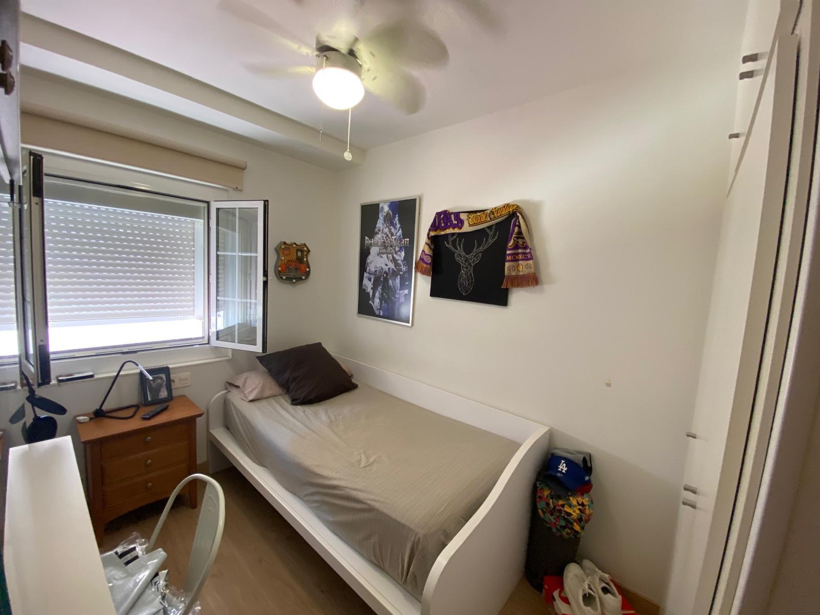 12-10-8 Prachtig herenhuis in Torrevieja met 3 slaapkamers en 2 badkamers.