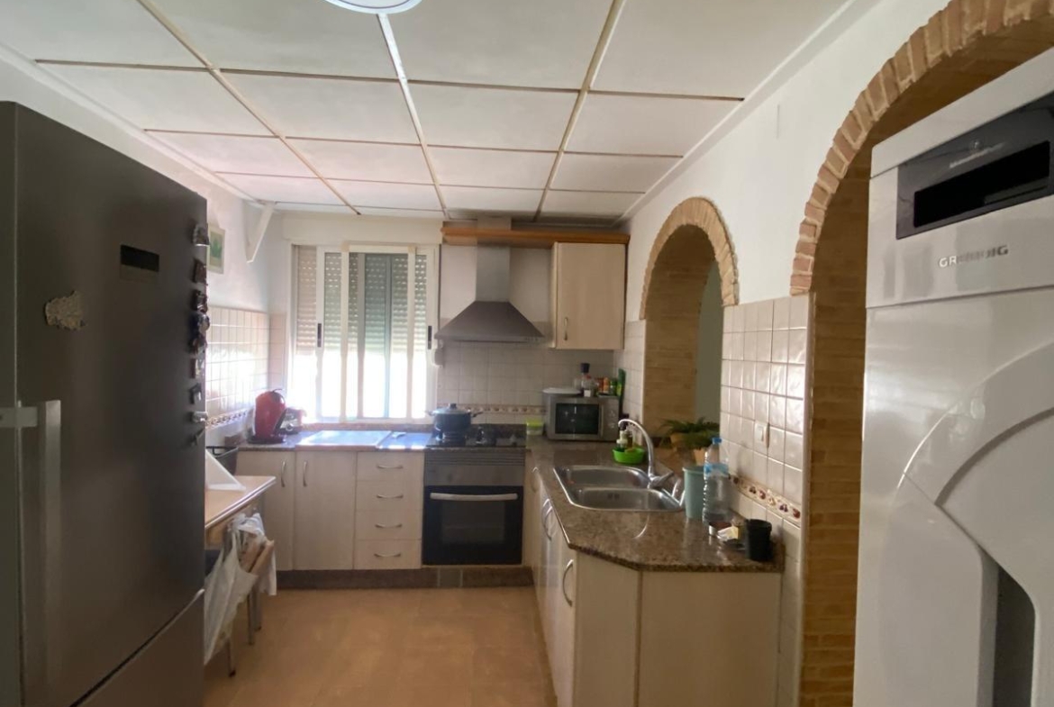 Prachtig herenhuis in Torrevieja met 3 slaapkamers en 2 badkamers.