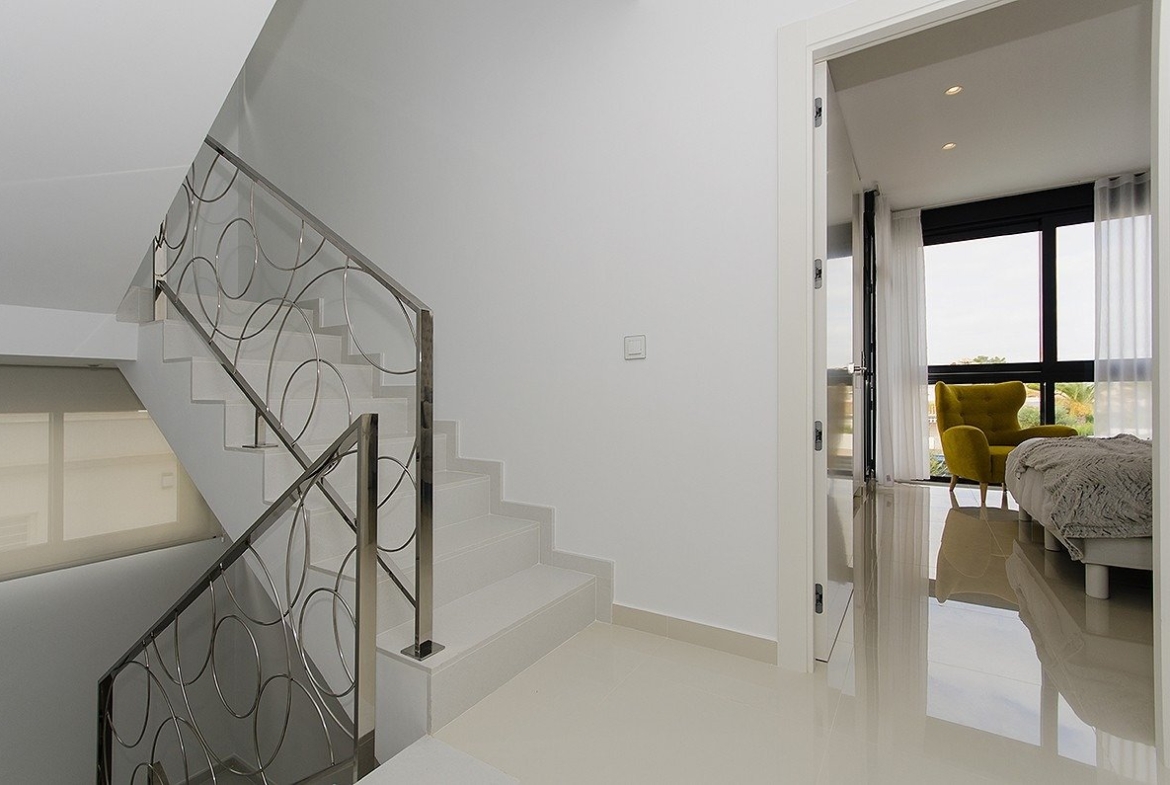 NEW BUILT VILLA IN PLAYA HONDA