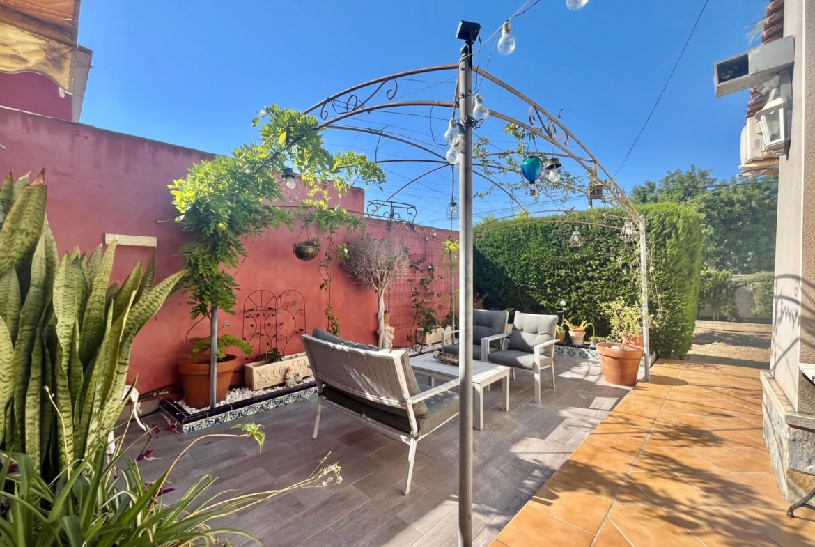Mediterranean Charm in Los Balcones, Torrevieja