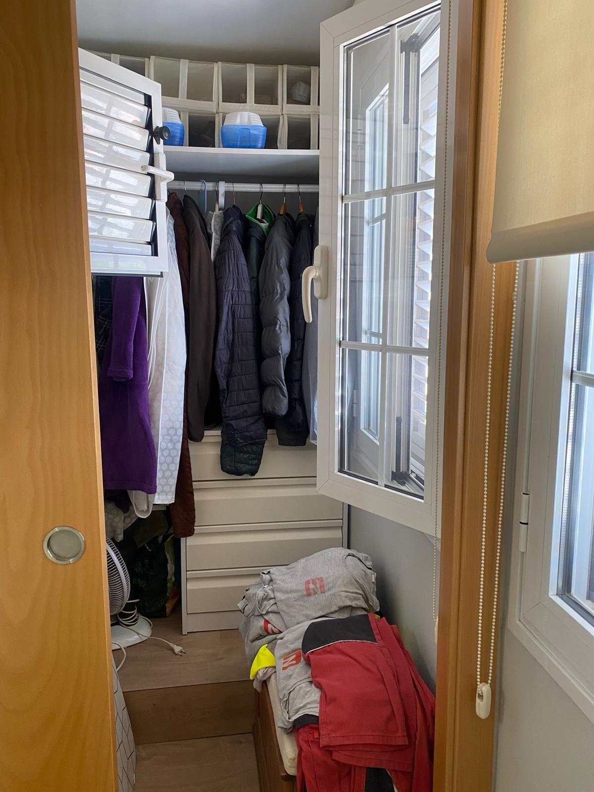 12-21-5 Prachtig herenhuis in Torrevieja met 3 slaapkamers en 2 badkamers.