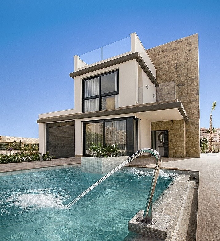 NEW BUILT VILLA IN PLAYA HONDA