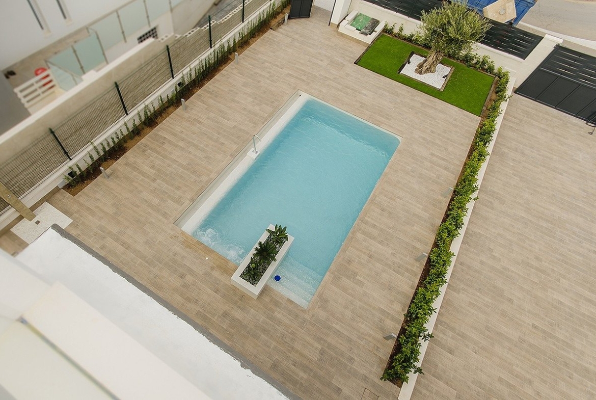 NEW BUILT VILLA IN PLAYA HONDA
