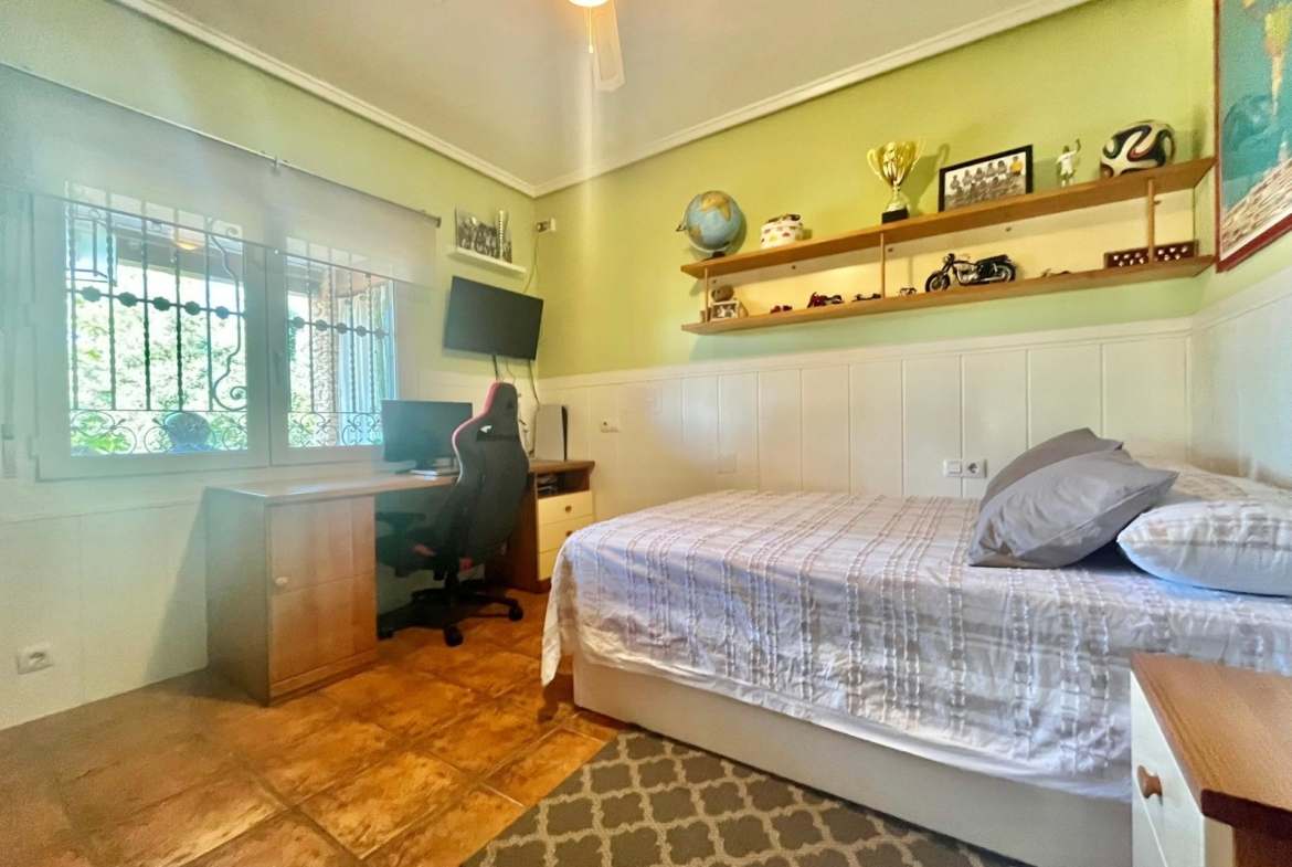 Mediterranean Charm in Los Balcones, Torrevieja